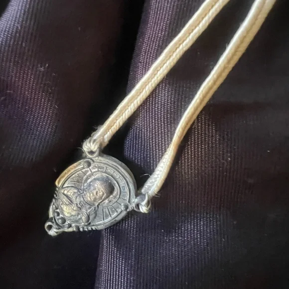 Vintage Nun Doll with Black and White Habit - Picture 4 of 5